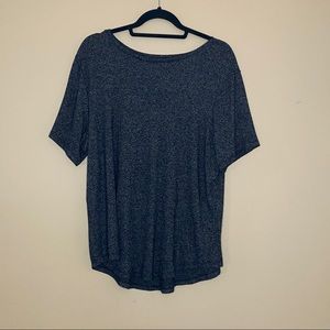 Old Navy Luxe tee in heathered grey pattern